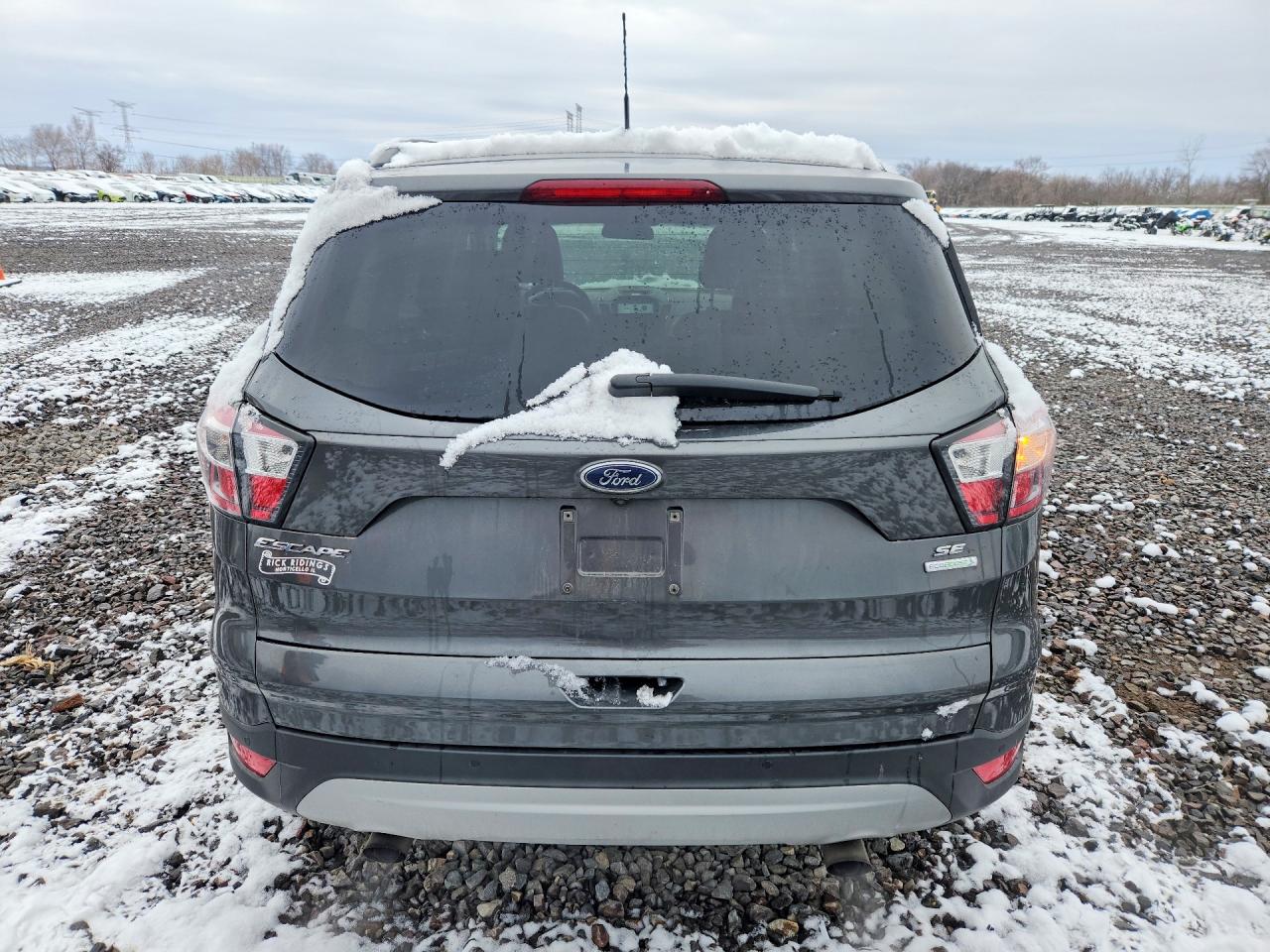 2017 FORD ESCAPE SE photo 16