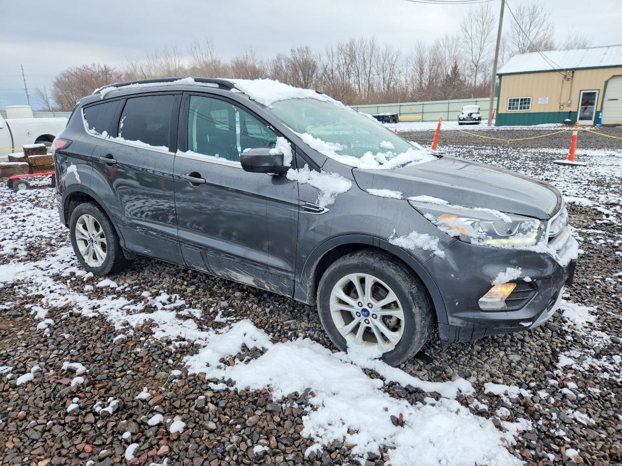 2017 FORD ESCAPE SE photo 10