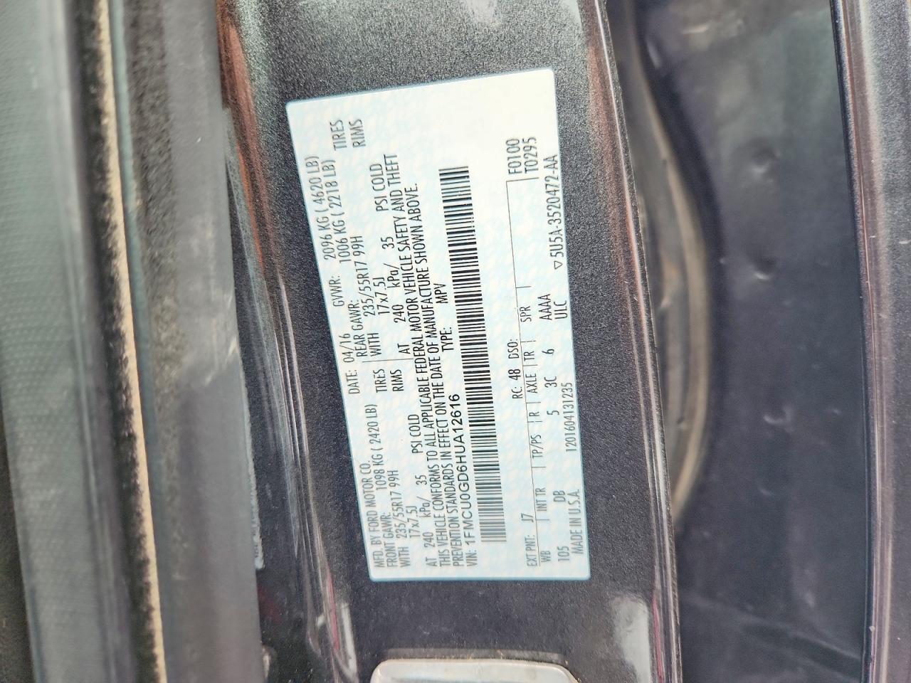 2017 FORD ESCAPE SE photo 34