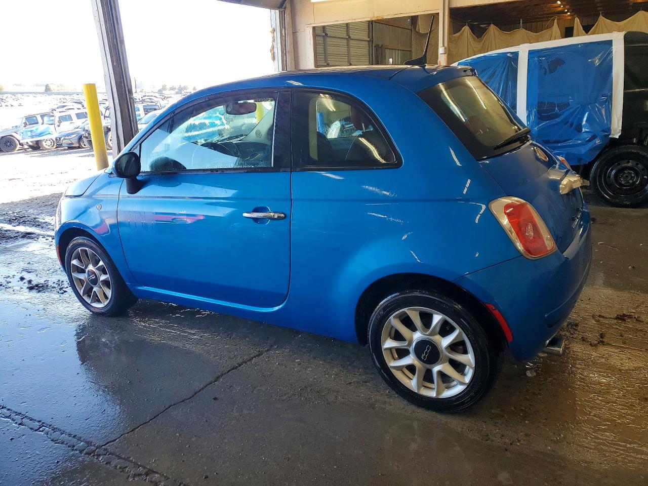 2017 FIAT 500 POP photo 2