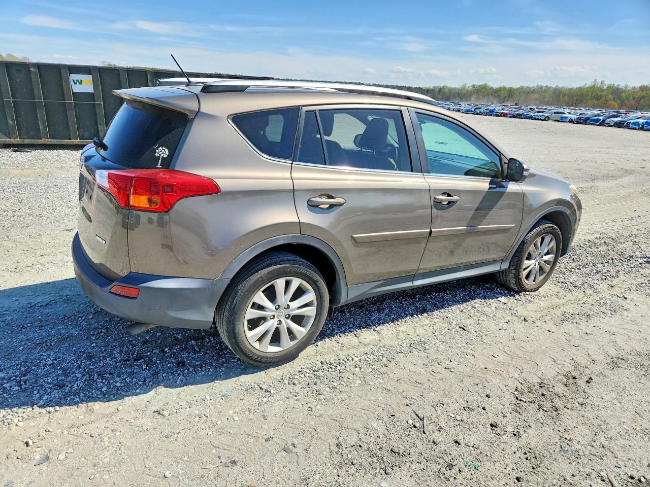 2015 TOYOTA RAV4 LIMITED photo 7