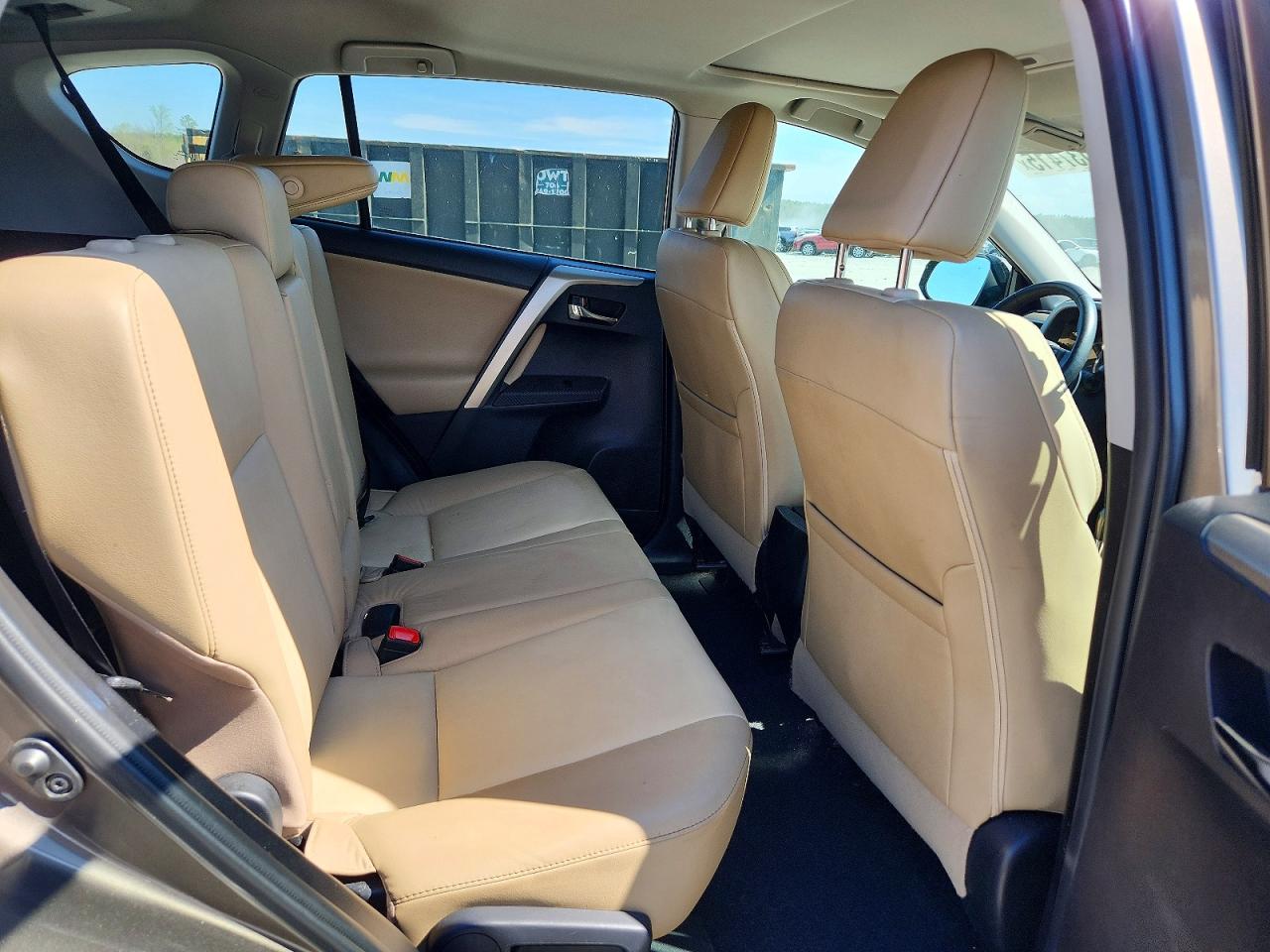 2015 TOYOTA RAV4 LIMITED photo 28