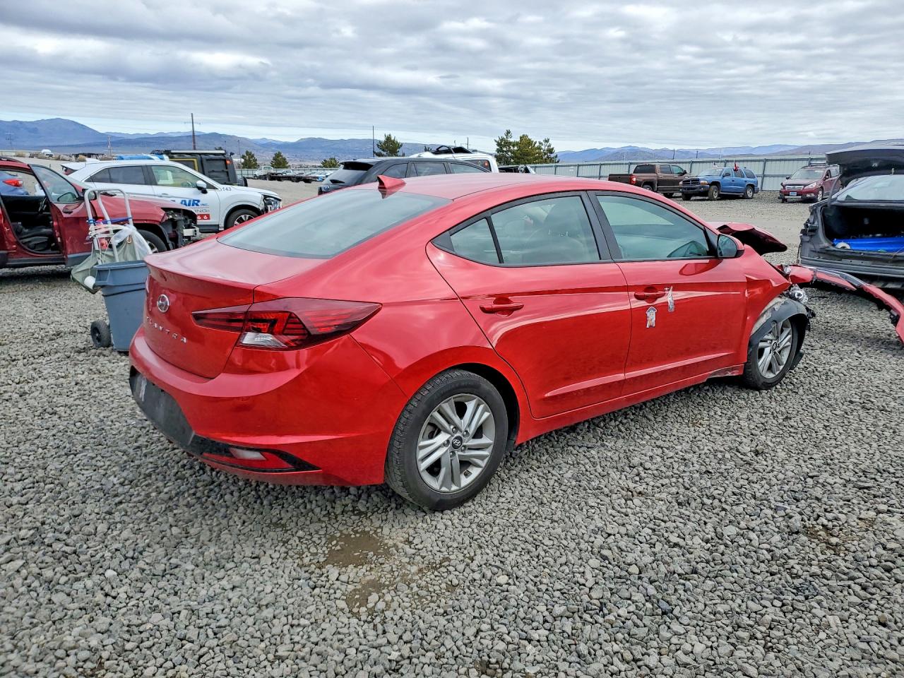 2020 HYUNDAI ELANTRA VALUE EDITION photo 3