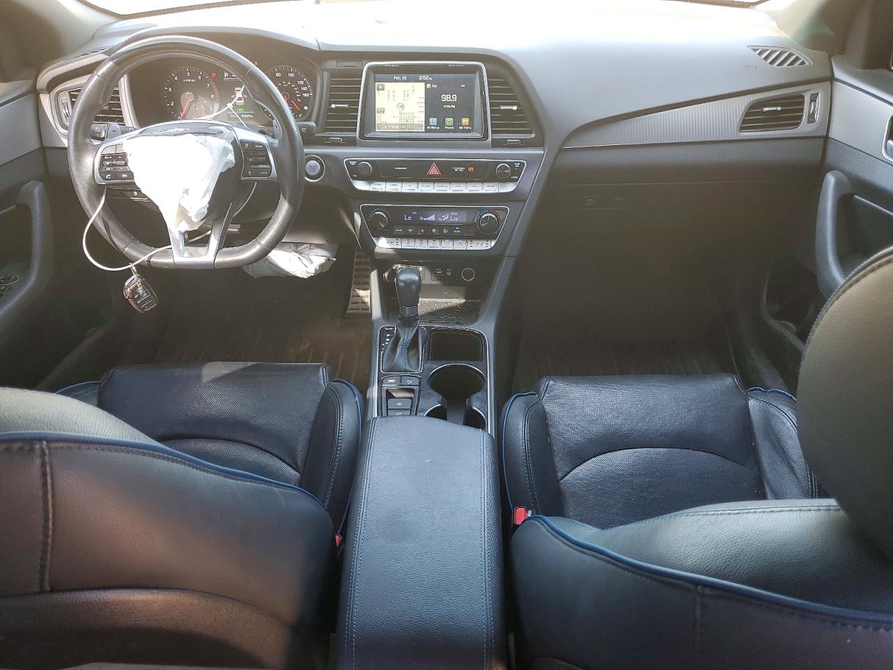 2018 HYUNDAI SONATA LIMITED 2.0T photo 8