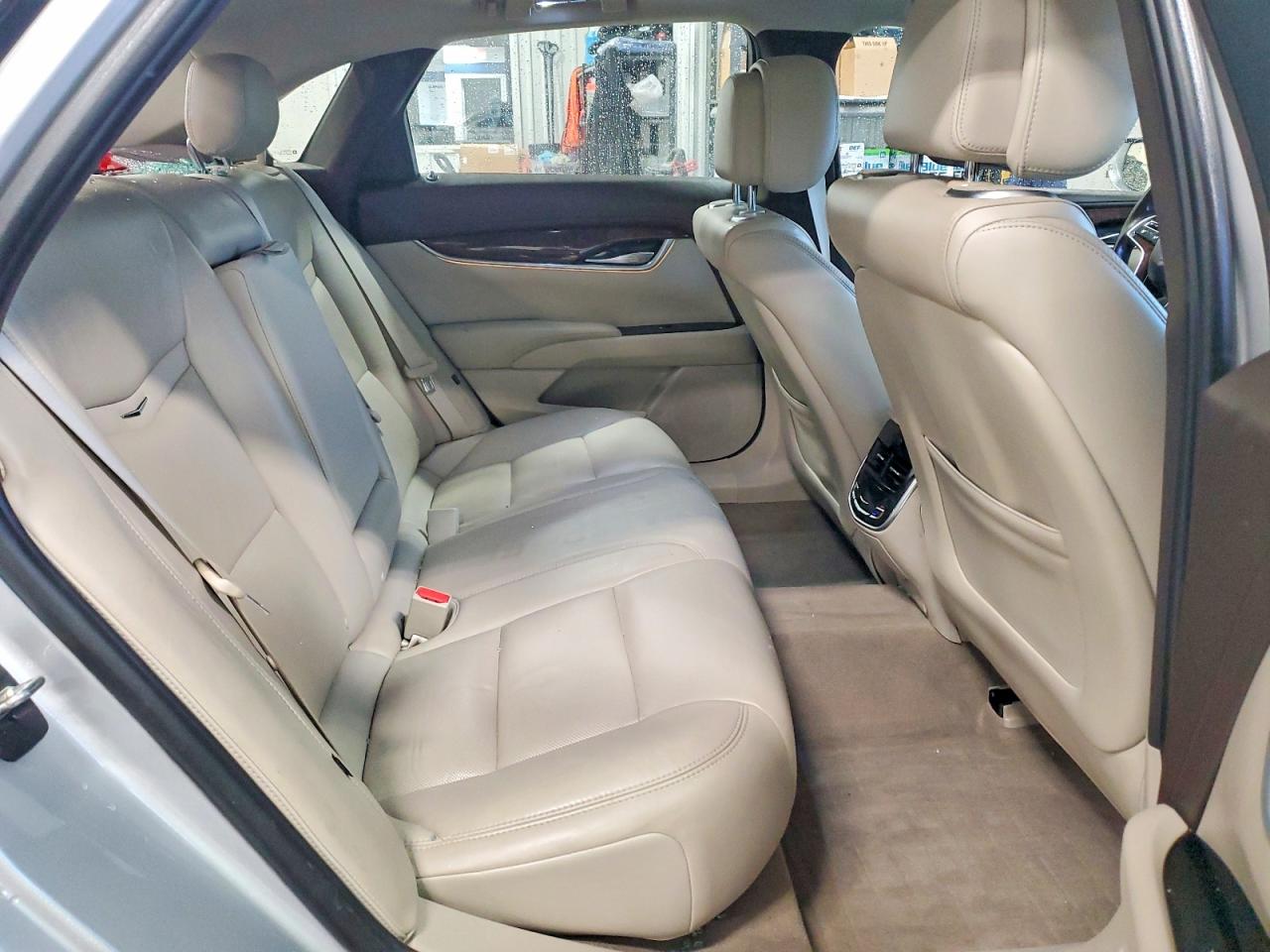 2013 CADI XTS PREMIUM COLLECTION photo 10