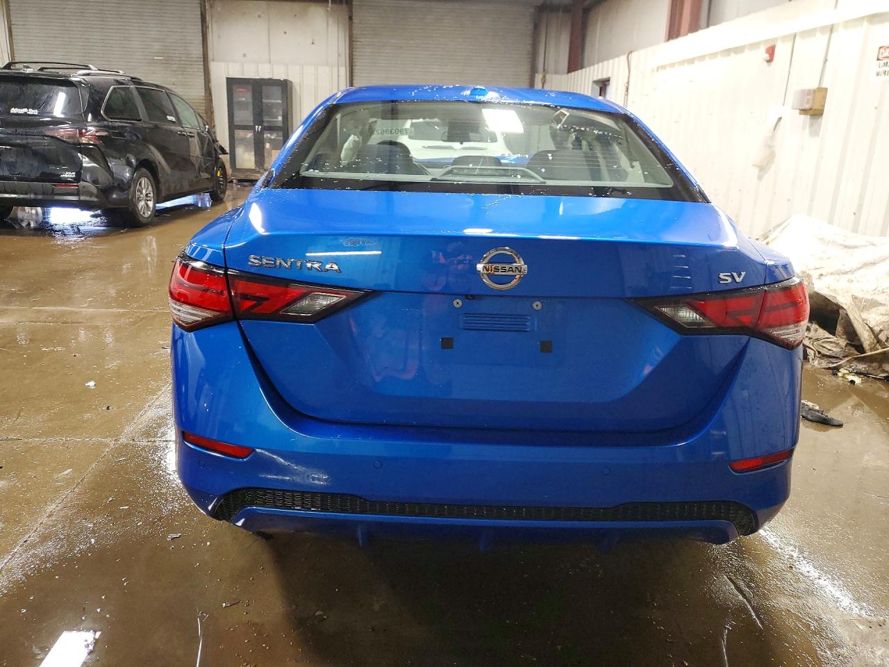 2022 NISSAN SENTRA SV photo 6
