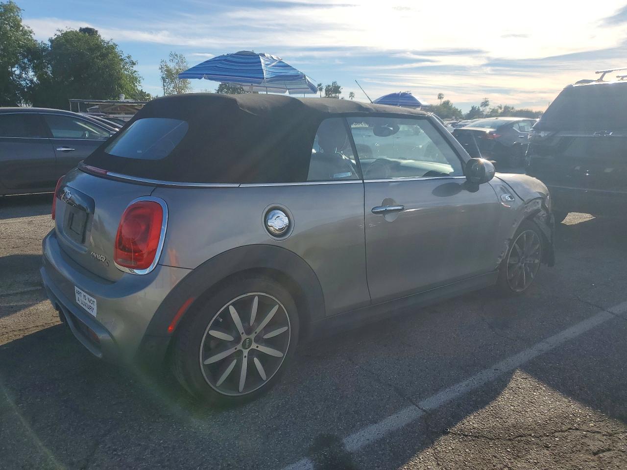 2016 MINI COOPER S photo 5