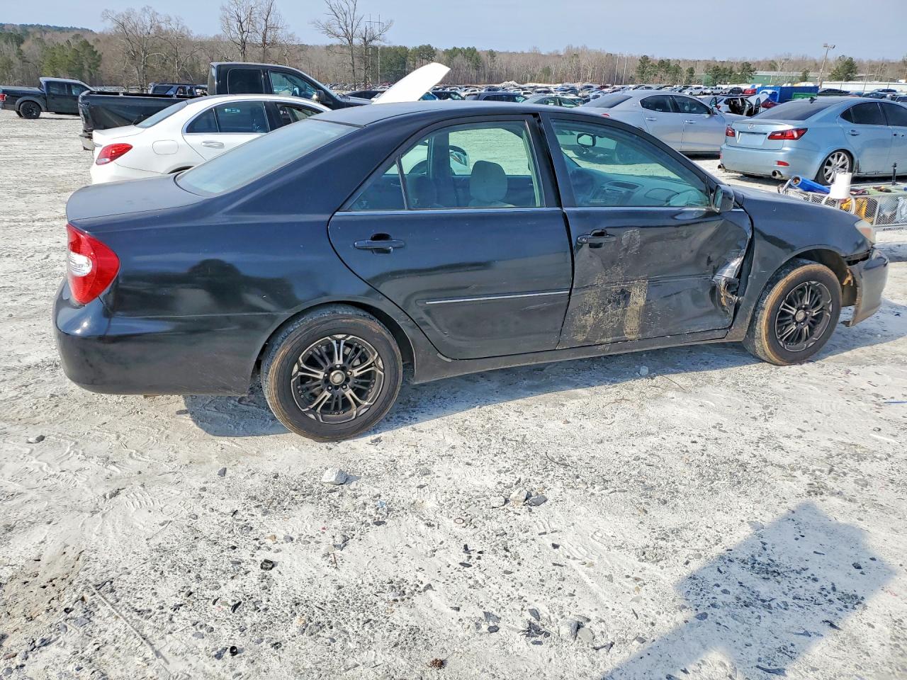 2002 TOYOTA CAMRY XLE photo 7