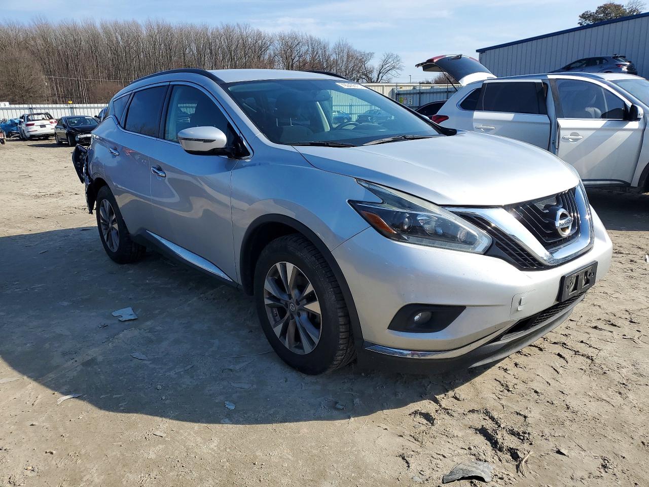 2018 NISSAN MURANO SV photo 4