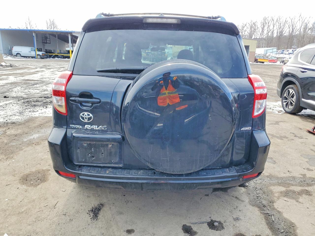 2010 TOYOTA RAV4 LIMITED photo 6