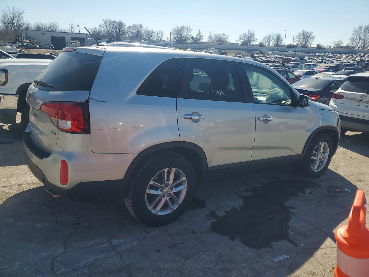 2014 KIA SORENTO LX photo 7