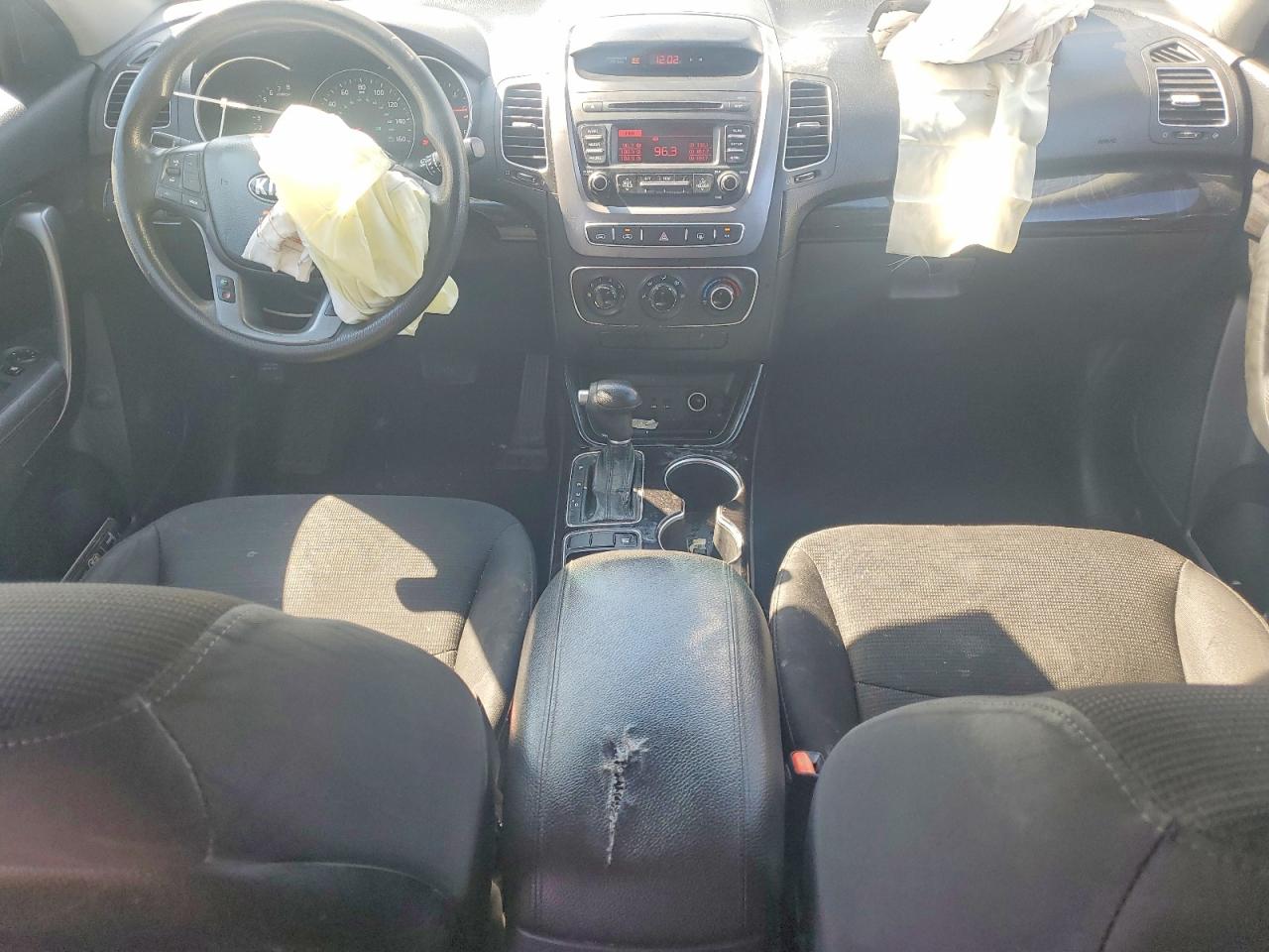 2014 KIA SORENTO LX photo 22