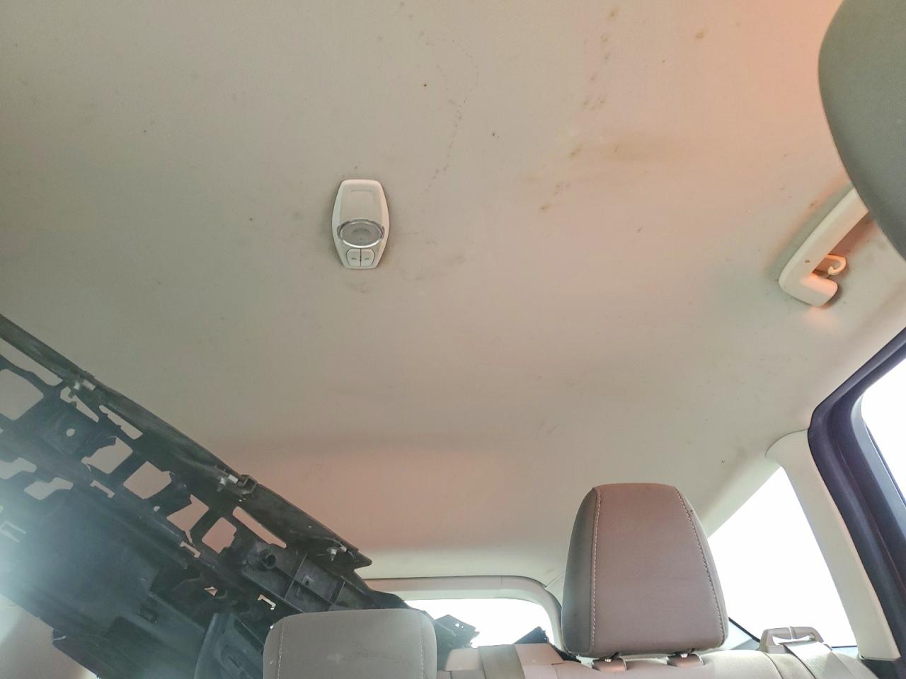 2015 FORD ESCAPE SE photo 28