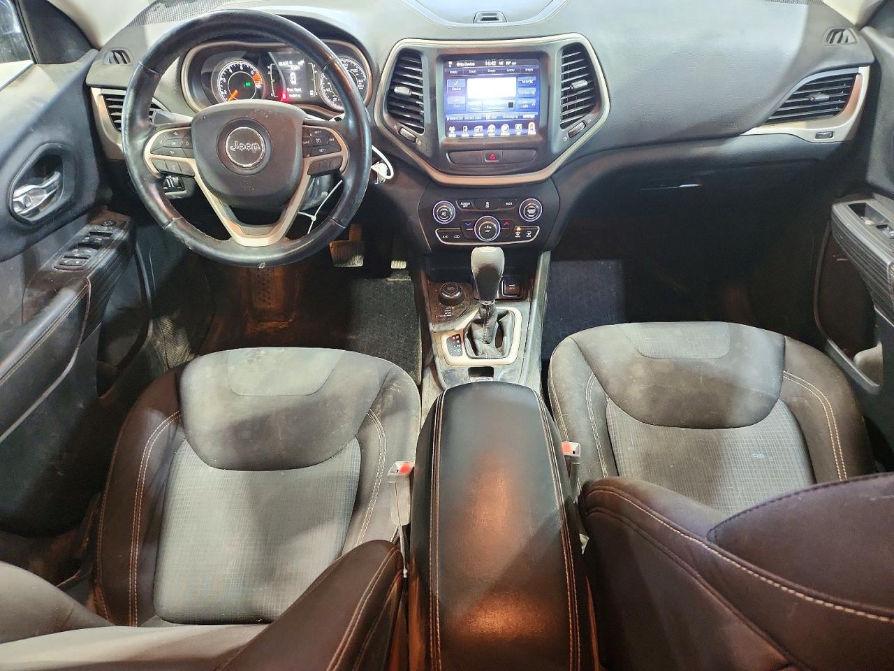2017 JEEP CHEROKEE LATITUDE photo 15