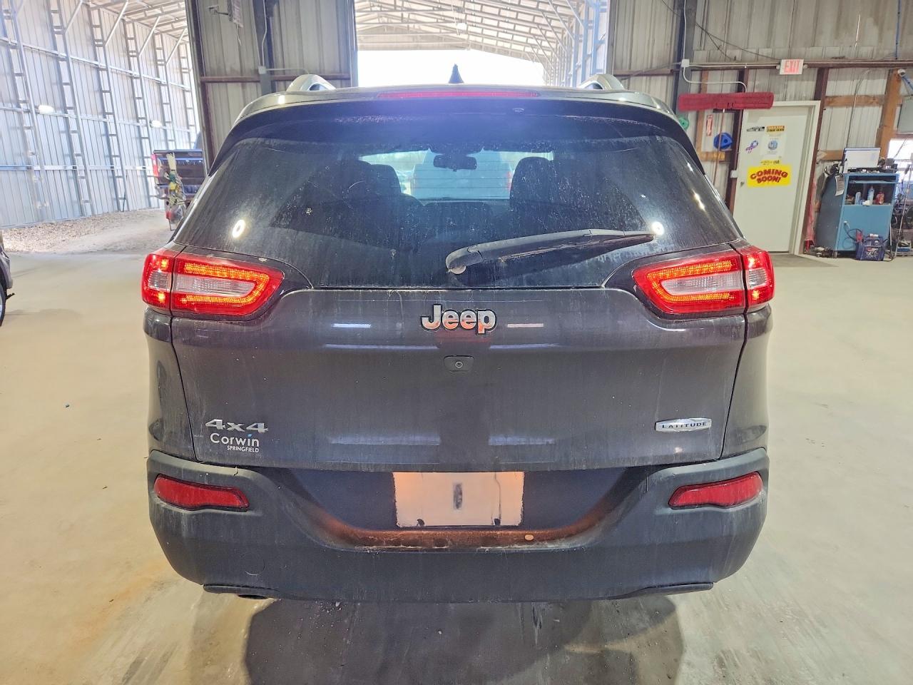 2017 JEEP CHEROKEE LATITUDE photo 11