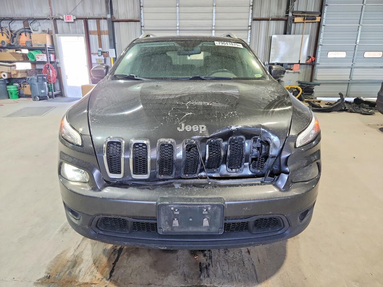2017 JEEP CHEROKEE LATITUDE photo 9