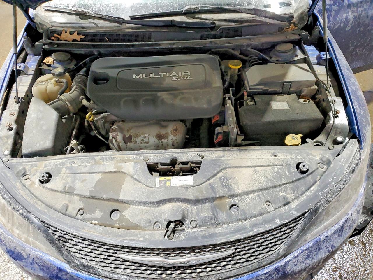 2015 CHRYSLER 200 photo 11