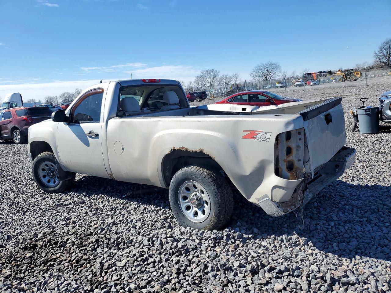 2007 GMC NEW SIERRA K1500 photo 2