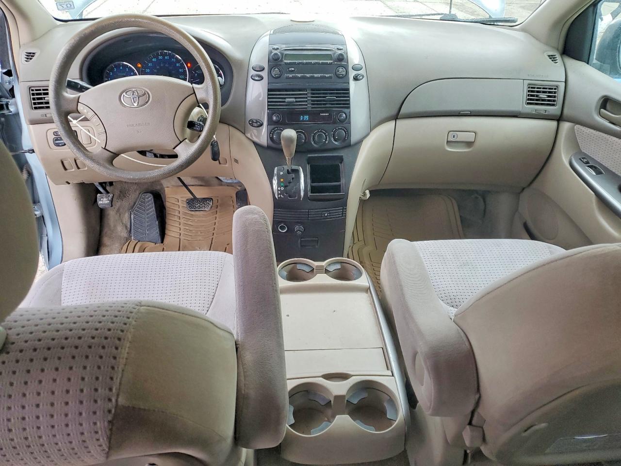 2006 TOYOTA SIENNA LE 7 PASSENGER photo 8