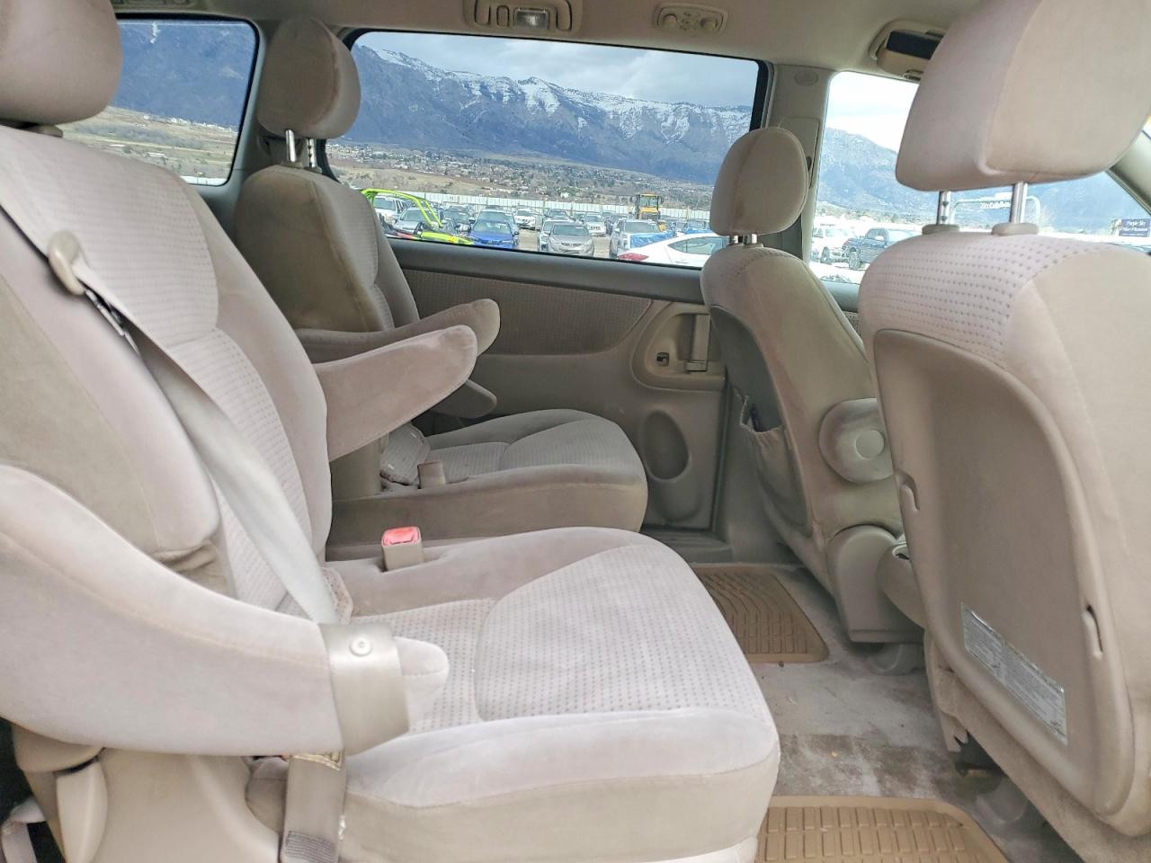 2006 TOYOTA SIENNA LE 7 PASSENGER photo 10