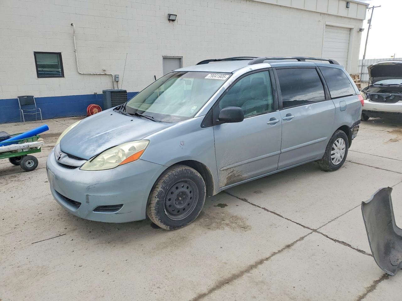 2006 TOYOTA SIENNA
