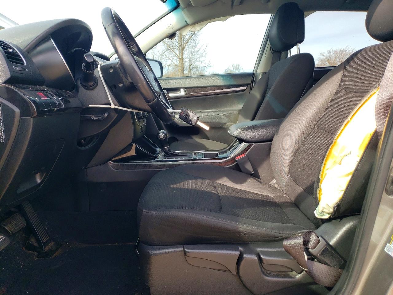 2014 KIA SORENTO LX photo 19
