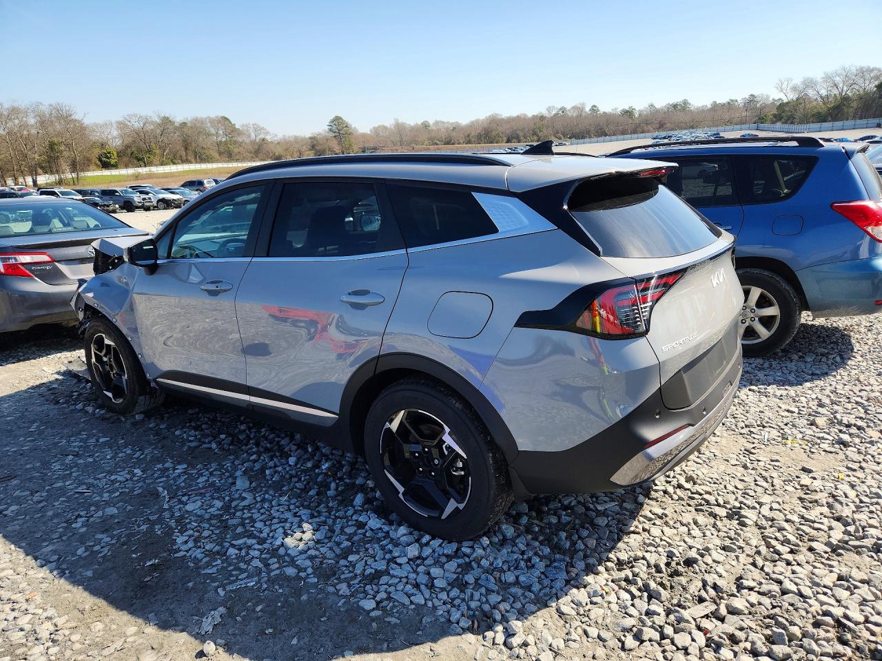 2026 KIA SPORTAGE EX photo 3