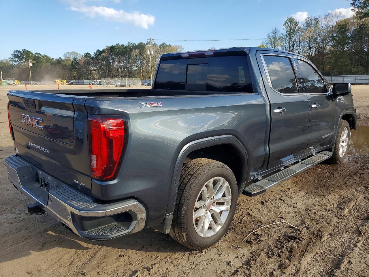 2019 GMC SIERRA K1500 SLT photo 5
