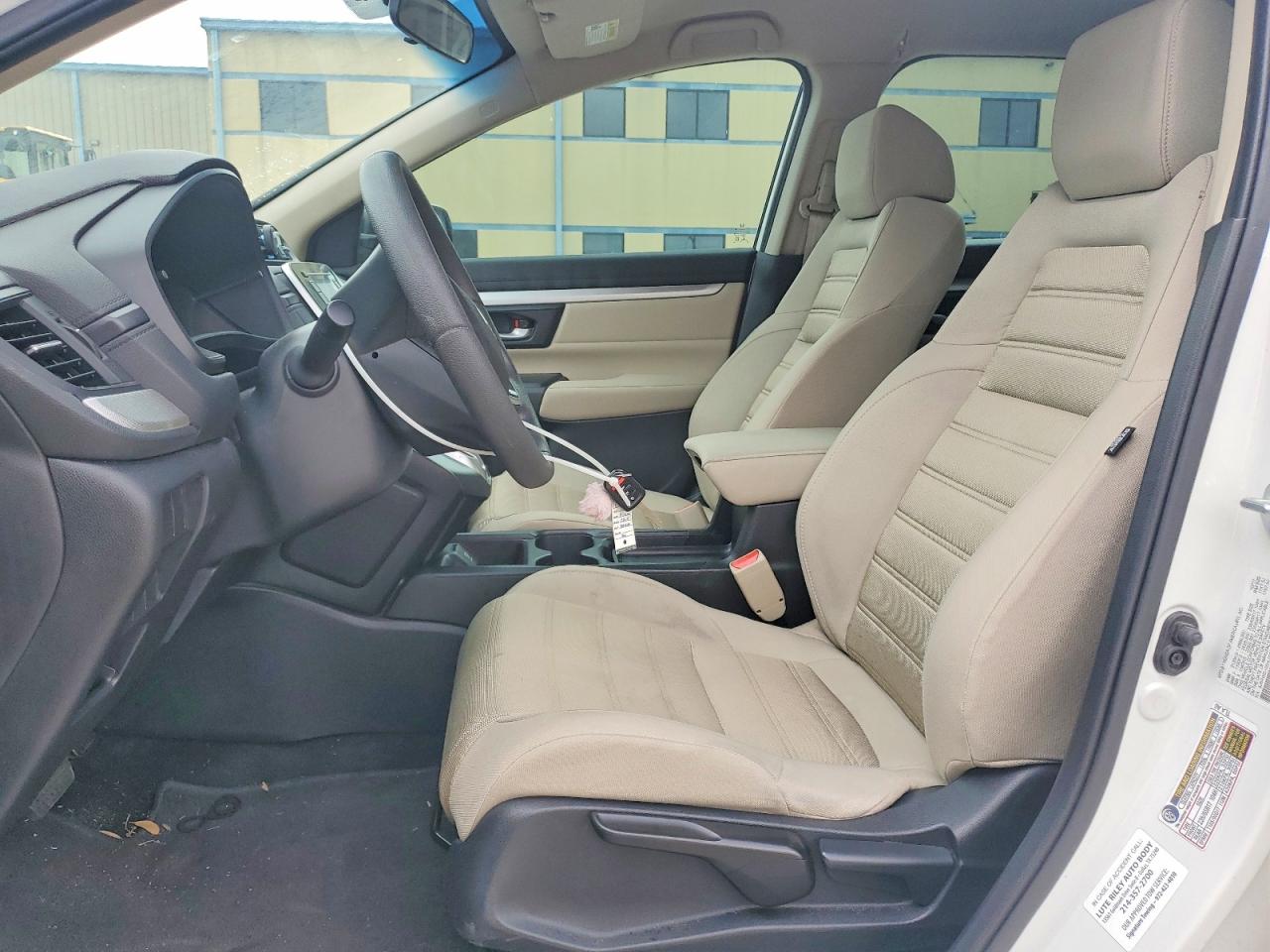 2017 HONDA CR-V LX photo 13