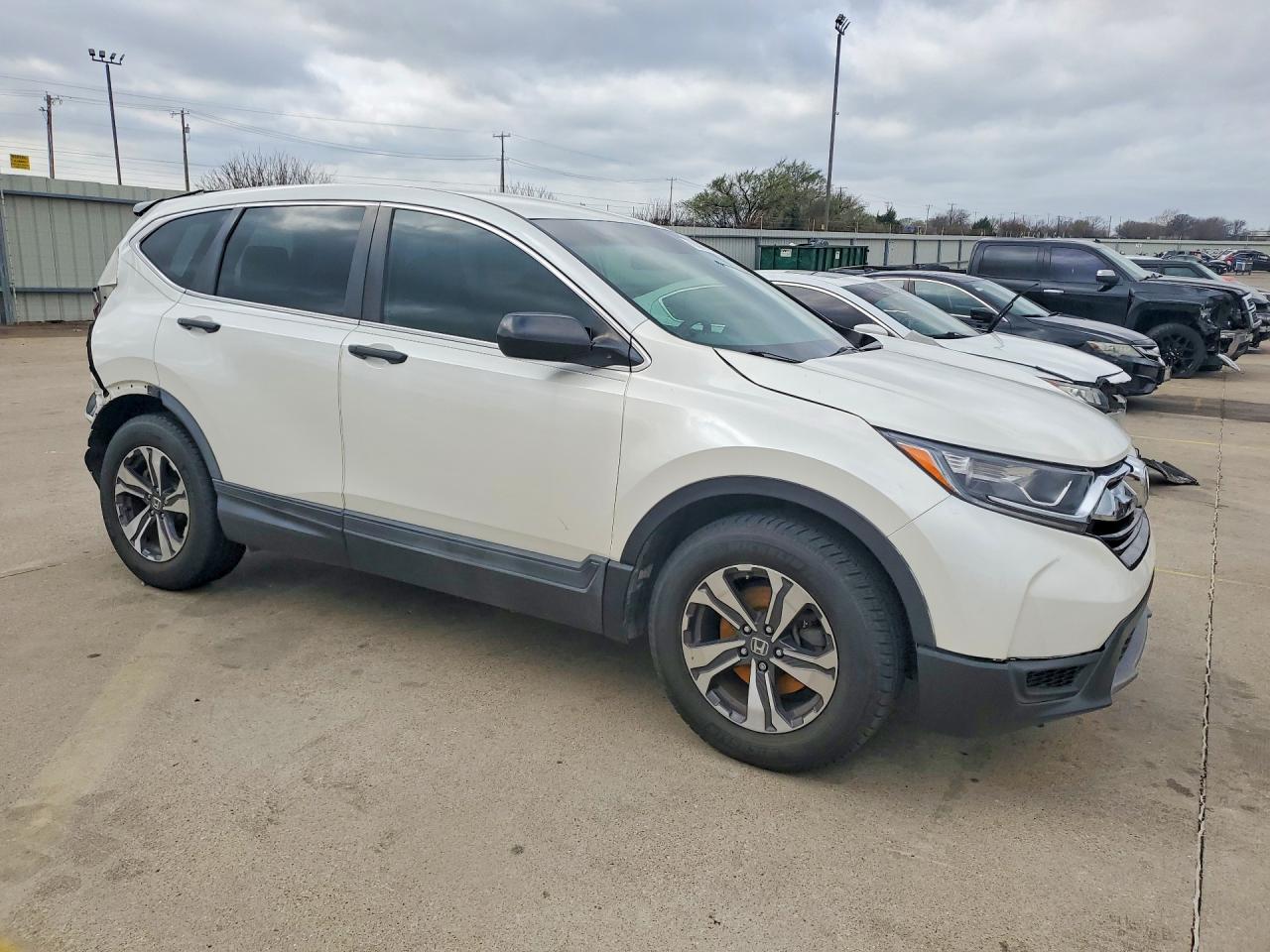 2017 HONDA CR-V LX photo 7