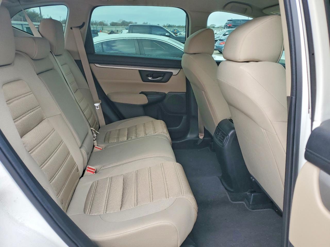 2017 HONDA CR-V LX photo 19