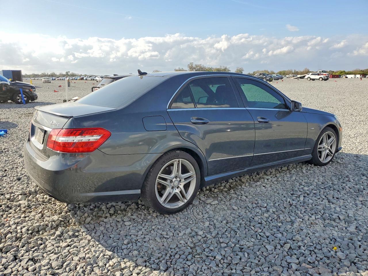 2012 MERCEDES-BENZ E 350 4MATIC photo 3