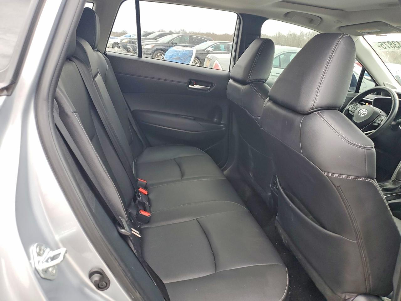 2023 TOYOTA COROLLA CROSS XLE photo 10