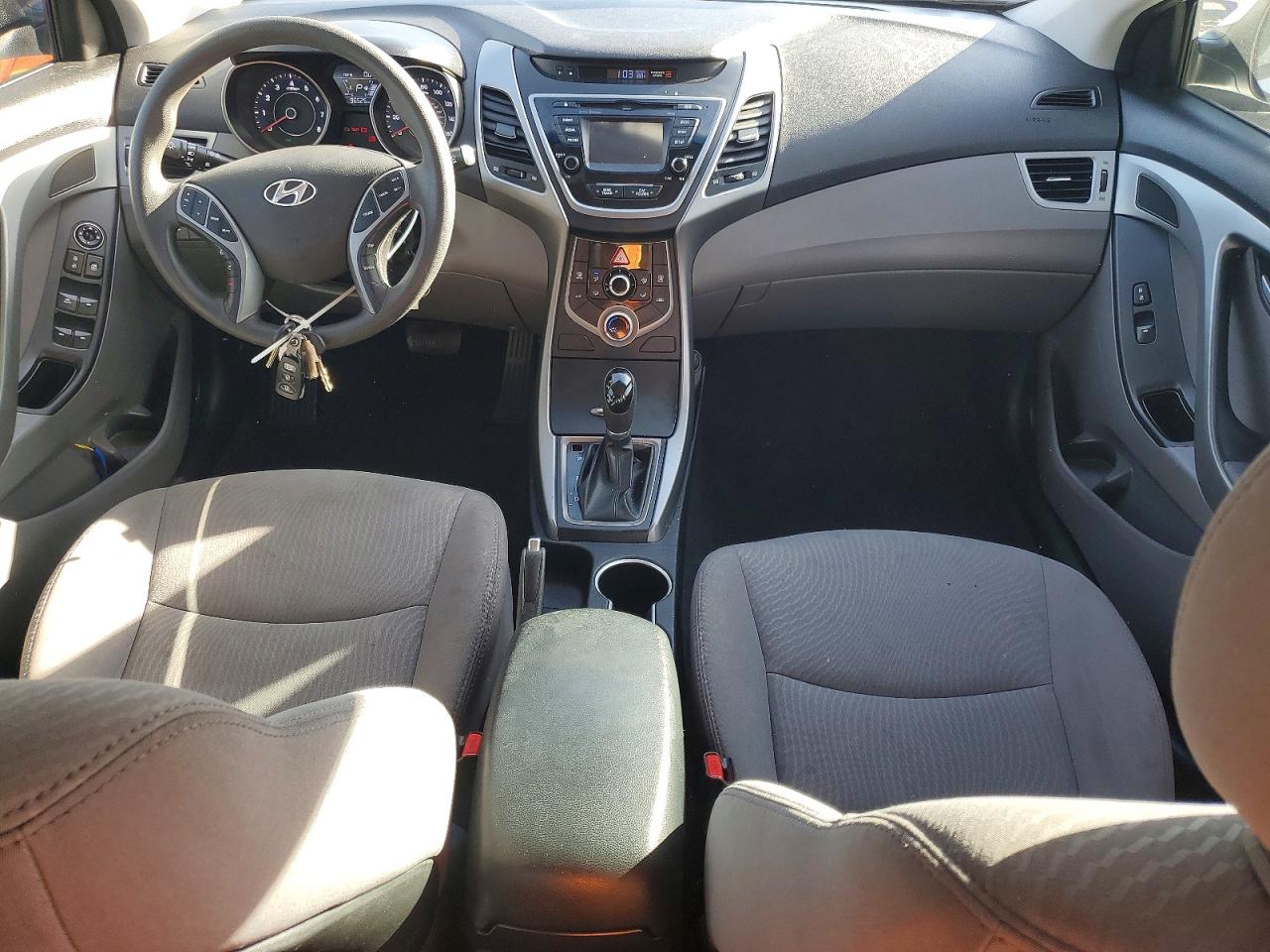 2016 HYUNDAI ELANTRA SE photo 15