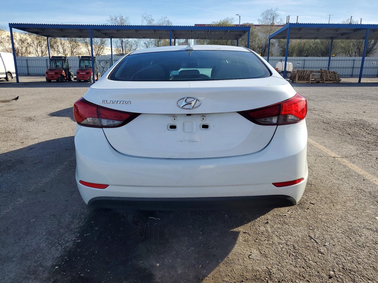 2016 HYUNDAI ELANTRA SE photo 11