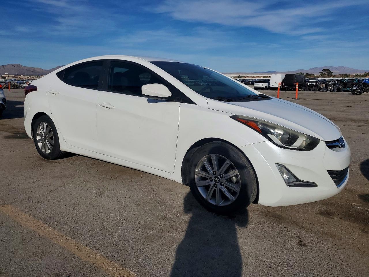 2016 HYUNDAI ELANTRA SE photo 7