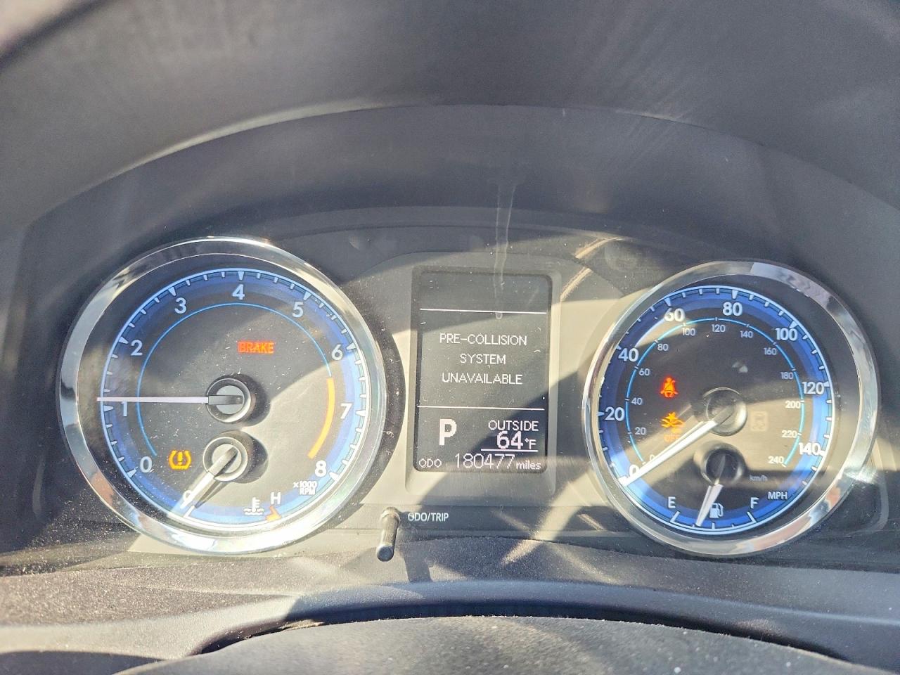 2018 TOYOTA COROLLA LE photo 17