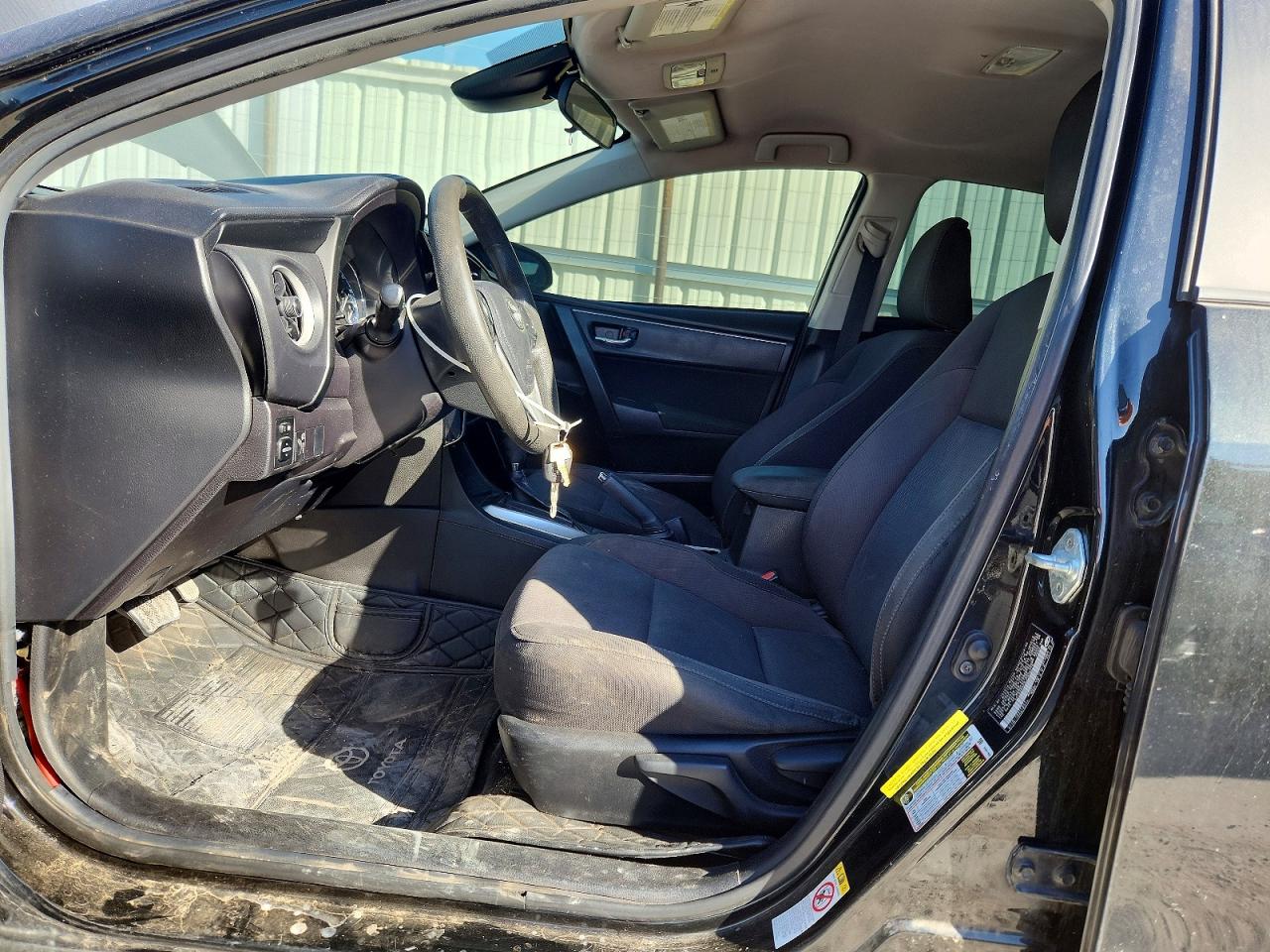 2018 TOYOTA COROLLA LE photo 13