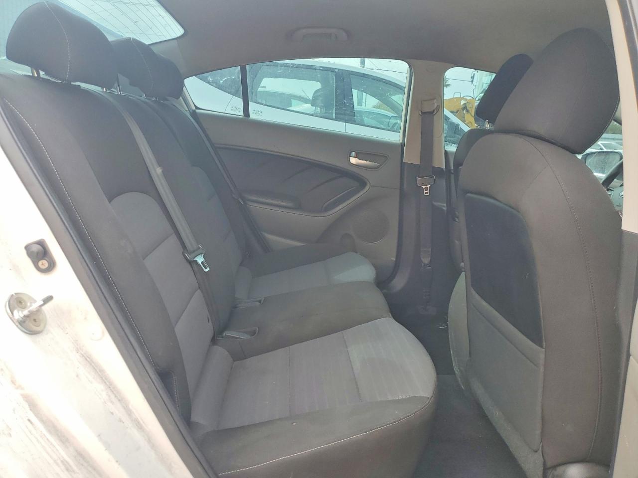 2017 KIA FORTE LX photo 19