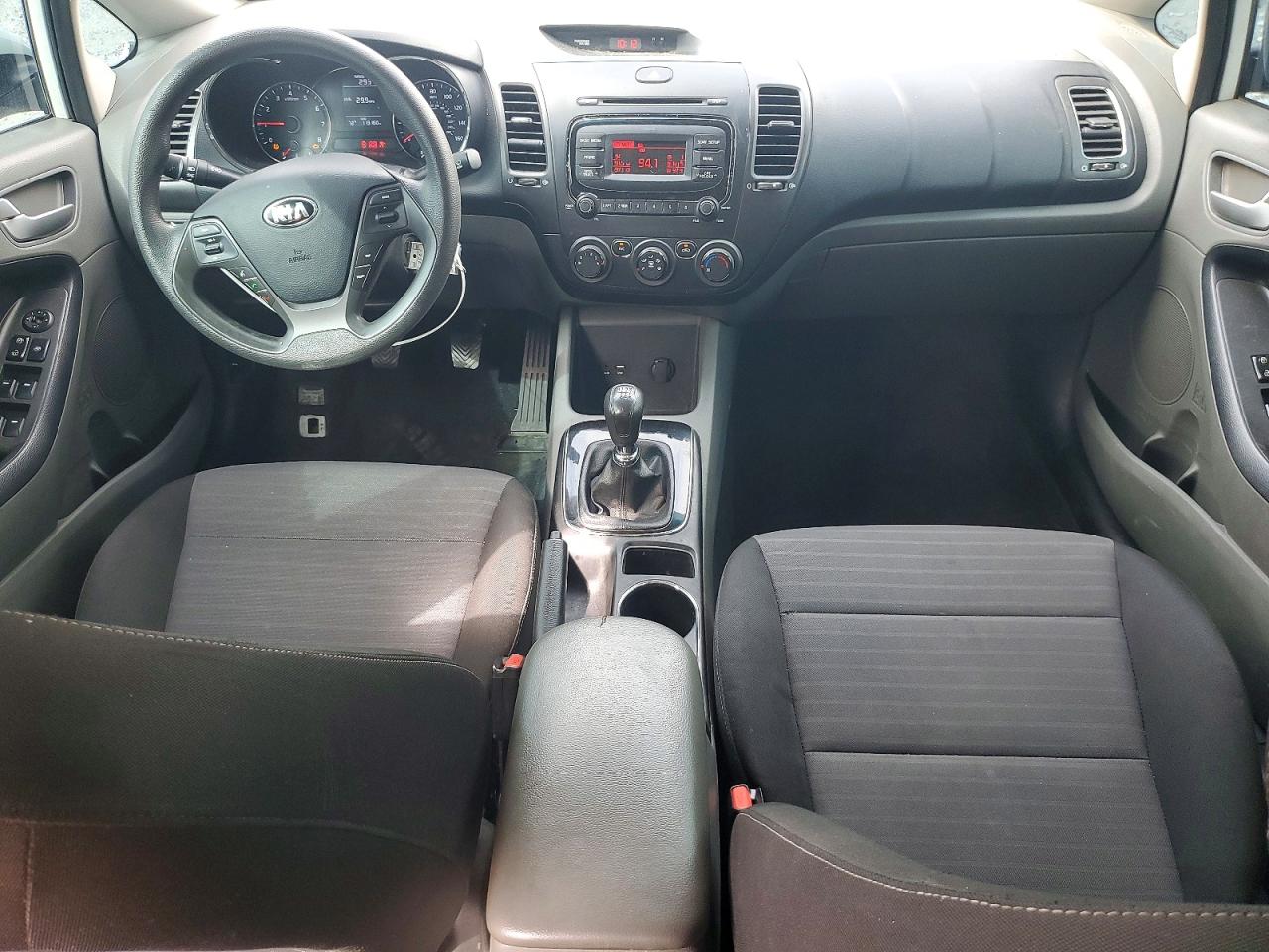 2017 KIA FORTE LX photo 15