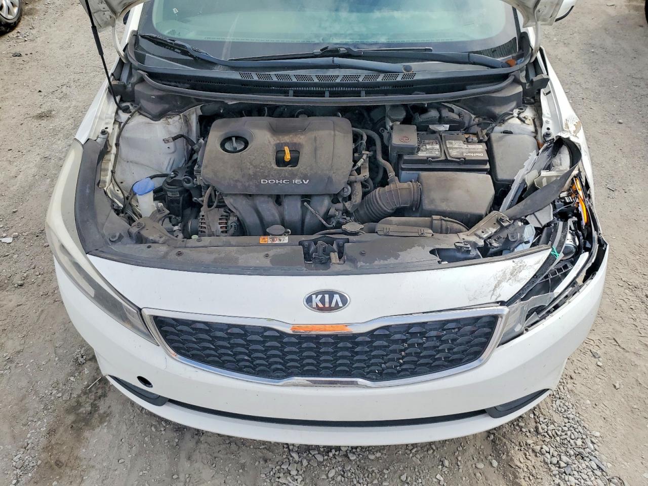 2017 KIA FORTE LX photo 21