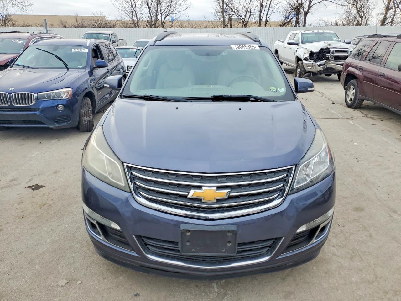 2014 CHEVROLET TRAVERSE LT photo 5