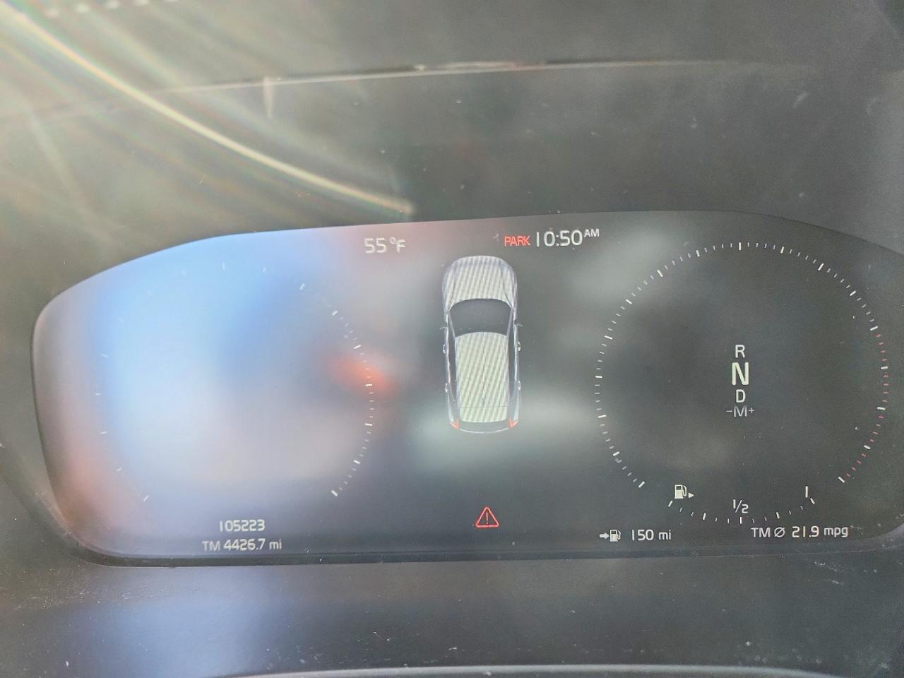 2019 VOLVO XC40 T5 MOMENTUM photo 25