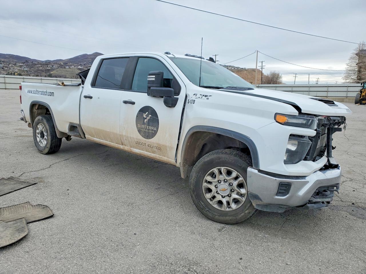 2024 CHEVROLET SILVERADO K3500 photo 7