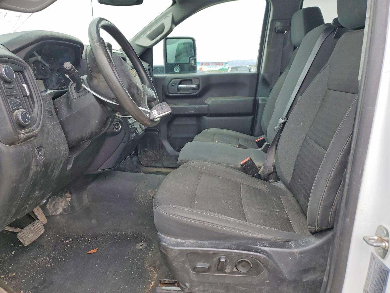 2024 CHEVROLET SILVERADO K3500 photo 13