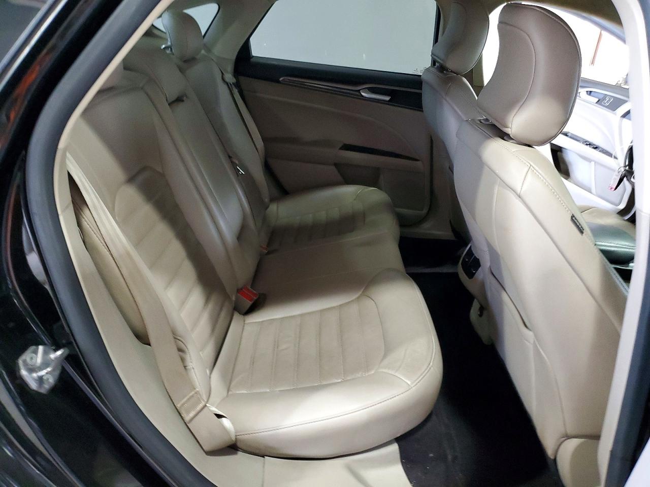 2017 FORD FUSION SE photo 28