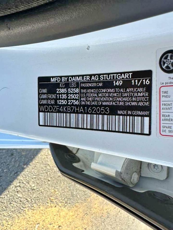 2017 MERCEDES-BENZ E 300 4MATIC photo 19
