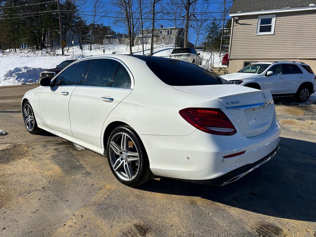 2017 MERCEDES-BENZ E 300 4MATIC photo 3