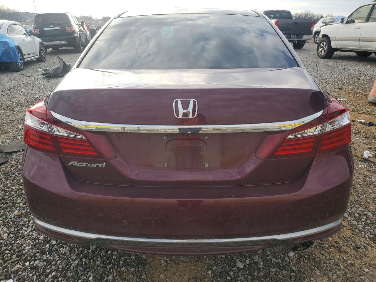 2017 HONDA ACCORD LX photo 11