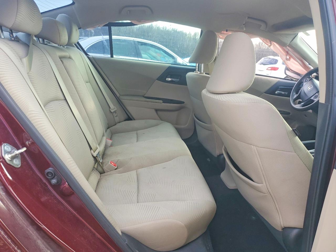 2017 HONDA ACCORD LX photo 19